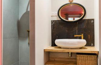 Suite de caractère 2 chambres & détente balnéo - Foto 8