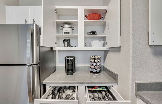 Ground Floor King Beds Pool Gym - Near Hill AFB - Foto 9