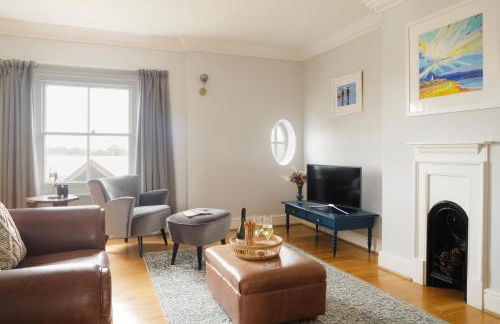 High View, Southwold High Street (2 bed, 2 bath, allocated parking, balcony) - Foto 2