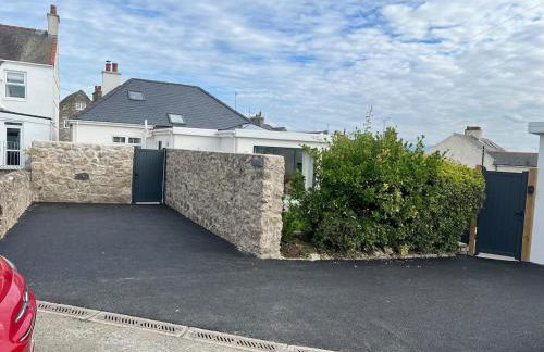 Bungalow by the Sea, Moelfre - Photo 27