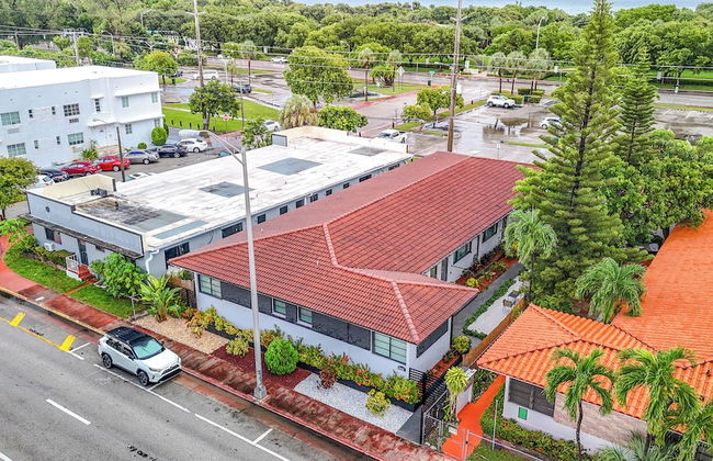 Los Patios Home Suites - Photo 41