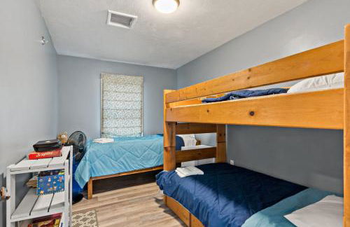 Entire Home in Narragansett - Photo 15