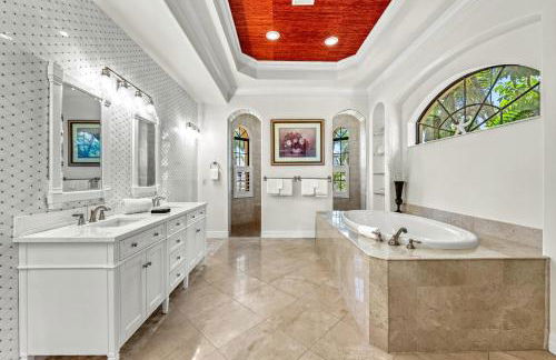 Tranquility - 4000 Sq ft of Luxury - Private Pool/Spa, Walk Everywhere, Pet Friendly - Foto 40