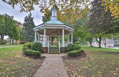 Pet-Friendly Home - half Mi to Downtown Willoughby! - Foto 26