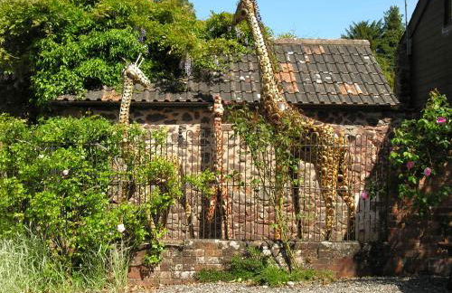 Duddings Country Cottages - Photo 12