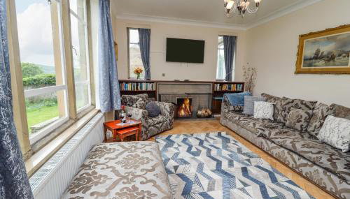 Aislaby Hall - Photo 3