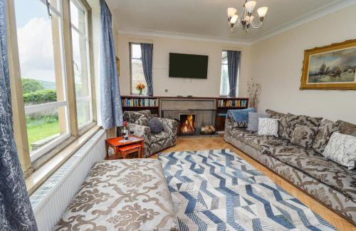 Aislaby Hall - Photo 3