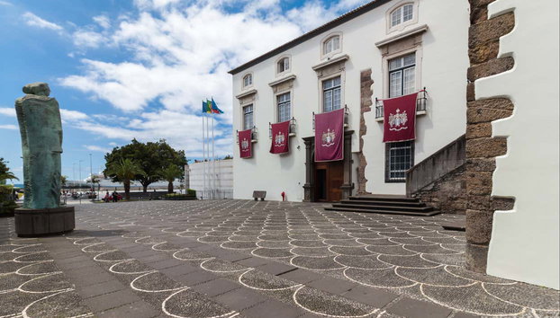Free tour por Funchal - Foto 4, Asamblea de Madeira
