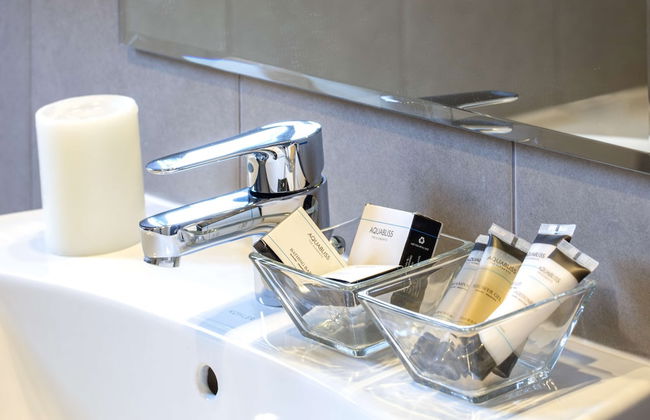 Loumage S Suites and Spa - Photo 31