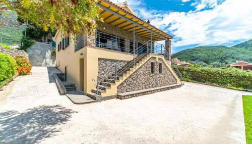 Villa Nikolas stone house with stynning seaview - Foto 3, Garden, Garden view