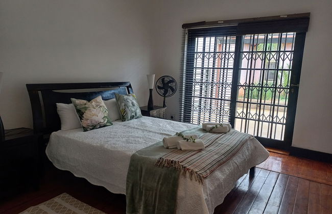 Jakes's Place Modern Comfortable & Sunny 3-bedroom House in Kensington - Photo 6