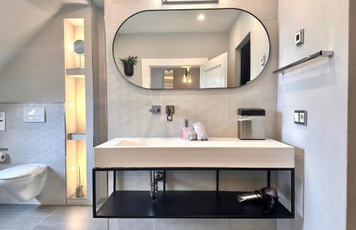 65qm Luxus Apartment mit Whirlpool Saarbrücken Uni Nähe - Foto 3