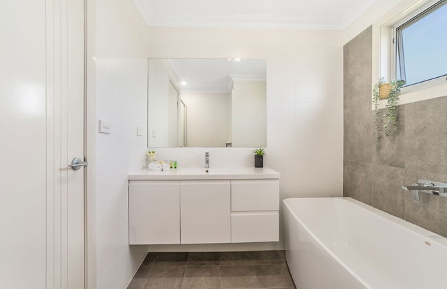 Newcastle Short Stay Apartments - Adamstown Townhouses - Photo 18