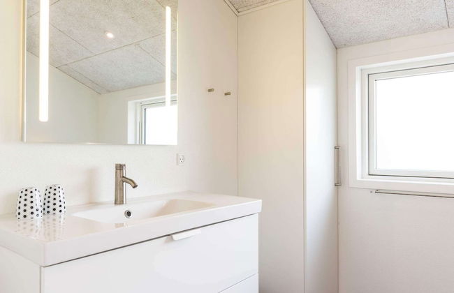 6 Person Holiday Home in Henne - Foto 15