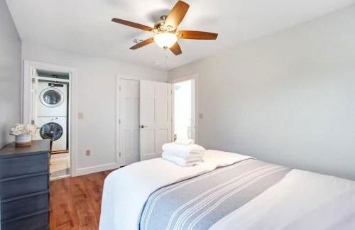 Oasis by the Bay - Waterfront Heated Pool Hot Tub - Foto 29