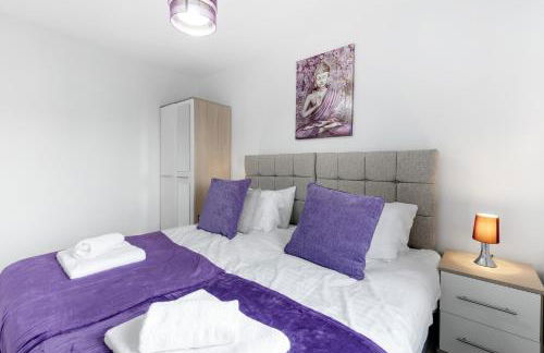 Modern 4 Bedroom House With Parking in Farnham Royal, Slough By 360stays - Foto 19