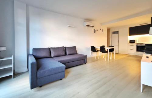 Apartamento céntrico, moderno, Terrassa Rambla - Photo 4