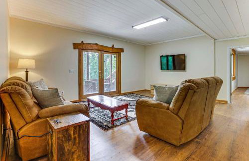 Cozy Lake Hartwell Getaway with Game Room! - Foto 25