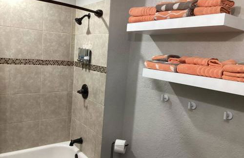 Train Depot - 3 BR Home with Pool, Sand Volleyball & Pool Table - Foto 24