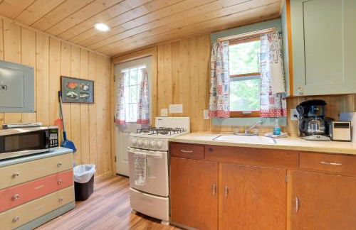 Dock and Beach Access Lake Huron Cabin 11 - Foto 7