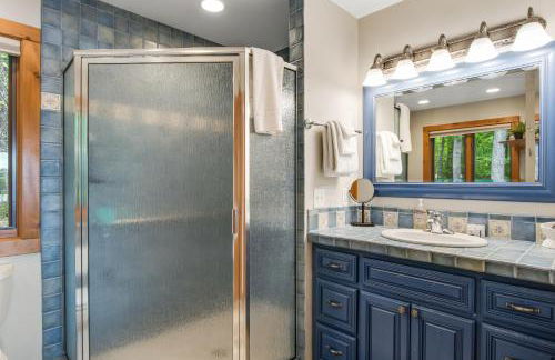 Bear Pause Retreat & The Stone House - Photo 24