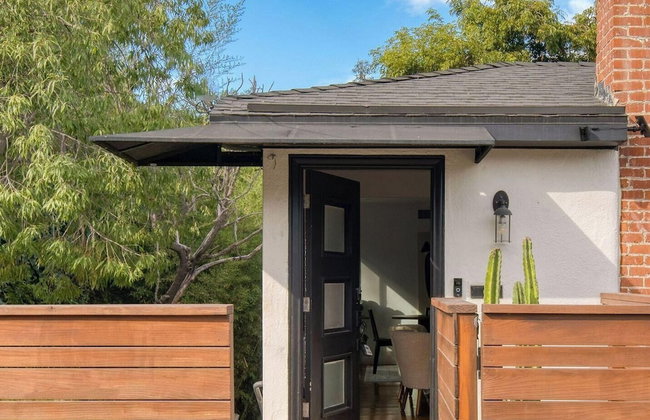 Silver Screen by Avantstay Luxe Backyard Escape - Photo 46