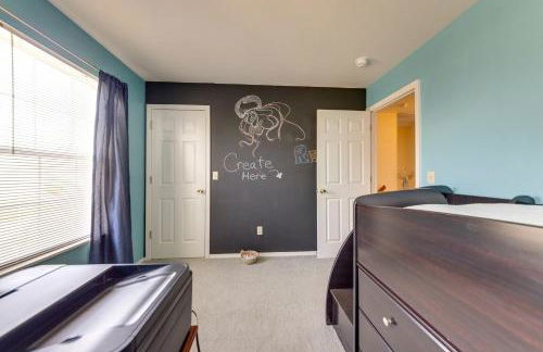 Families Welcome! Spacious OFallon Home with Yard - Foto 22