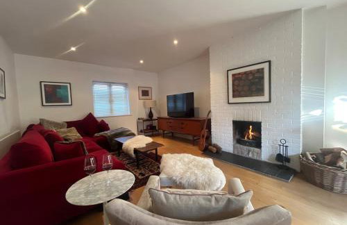 Charming Cottage nestled in the heart of a picturesque village - Foto 1