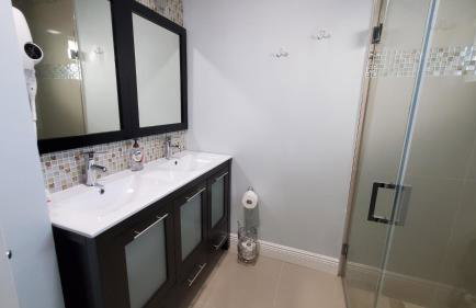 Chardonnay- Luxe home with pool ,spa and close to equestrian - Foto 15