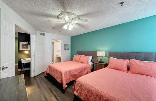 Two bed condo in Parkway Palms Resort condo - Foto 12