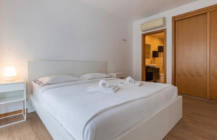 3 Bedroom Oeiras Wonder W/ Balcony by LovelyStay - Foto 44
