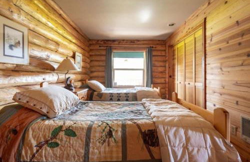 Peaceful Waterfront Log Cabin near Crater Lake National Forest, Oregon - Foto 64