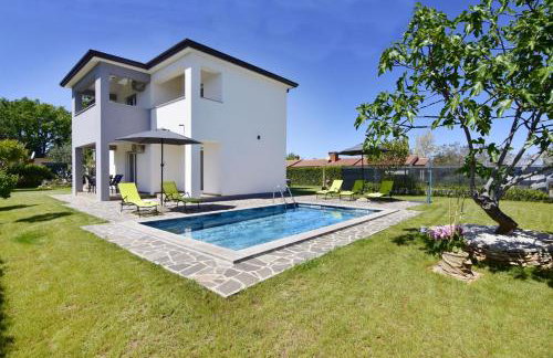 Modern holiday home with shared pool - Foto 1