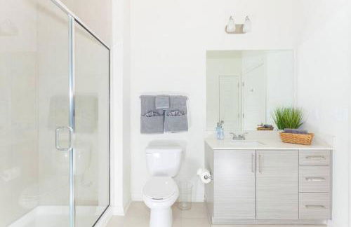 League Flats Uptown at West Trade Street - Photo 35