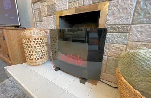 Pass the Keys Cosy Romantic Getaway with Hot Tub - Foto 7