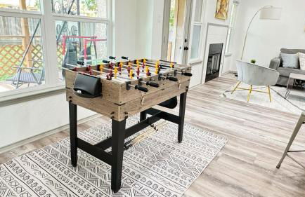 Relax Modern 3BR 2Bath - NW Austin, Sleeps 10 - Photo 12