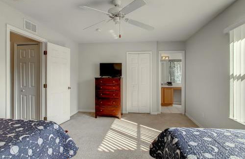 Charming & Cozy Getaway! Lazy River! - Foto 23