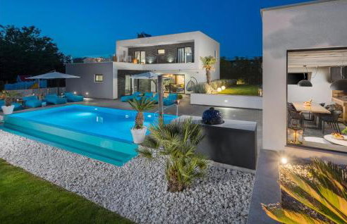 Stunning Home In Sivati - Photo 1