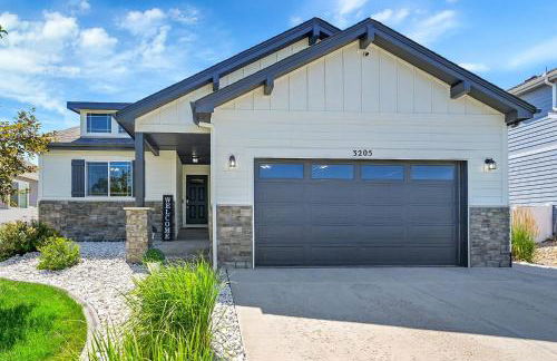 Modern 5BR/3BA Luxury Home|Movie Nights & Comfort - Foto 2