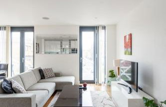 Modern, fully furnished apartment with ensuite, private balcony and elevator in Notting Hill - Foto 54