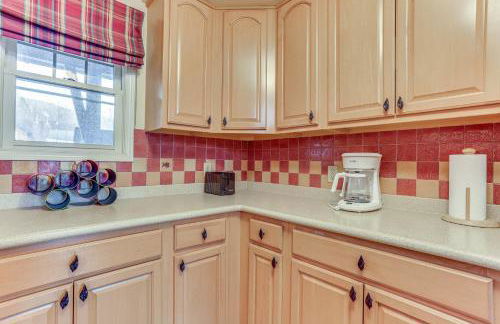 Spacious Condo with View Less Than 1 Mi to Mtn Creek Resort! - Foto 13