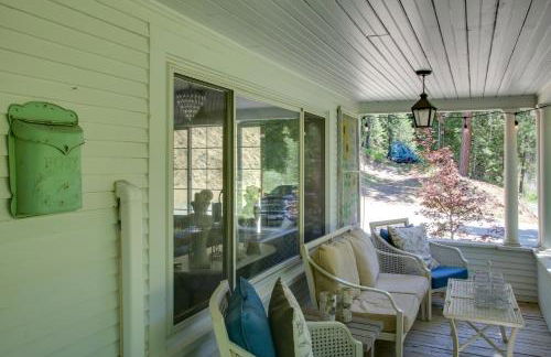 Modern Farmhouse with Movie Room - 6 Mi to Lake! - Foto 24