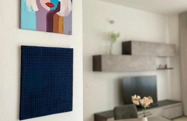 Central Modern Apartment near Lake Como with Elevator and Air Conditioning - Photo 18