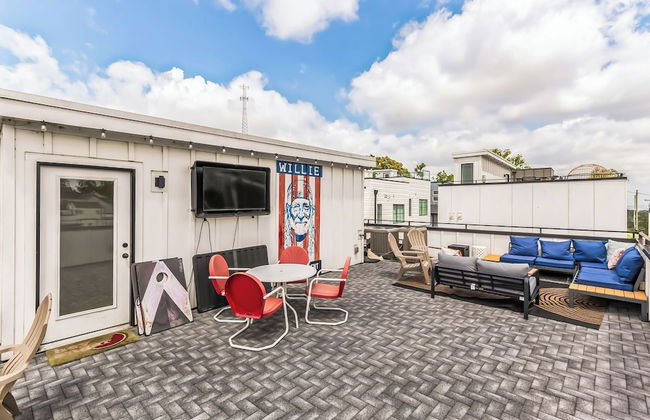 Chic Townhome for 10 W/rooftop - Foto 27