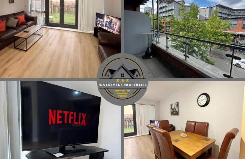 Modern 3-Bed Townhouse & Balcony - Foto 1