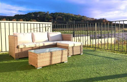 Maison Premium Hyper Calme - Joliment décorée avec vue dégagée - Jacuzzi Chauffé - Salle de jeux - Proche de toutes commodités - Foto 5