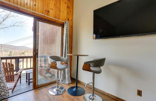 Vernon Township Vacation Rental with Private Balcony - Foto 7