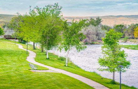 Top Property, Fishermen, Pool Passes, One Minute To The Hot Springs, Location Perfect & Amenity Rich, Pup Friendly, Discover An Exceptional Wyoming Stay, Thermopolis River Walk Home at Hot Springs State Park, 'Where Families and Fisherman Stay' - Foto 27