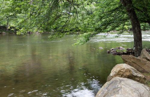 Above the River - Foto 2