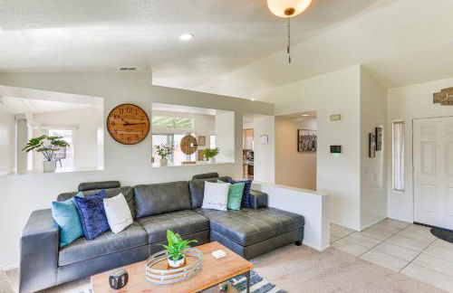 Victorville Home with Large Yard and Charcoal Grill! - Foto 7